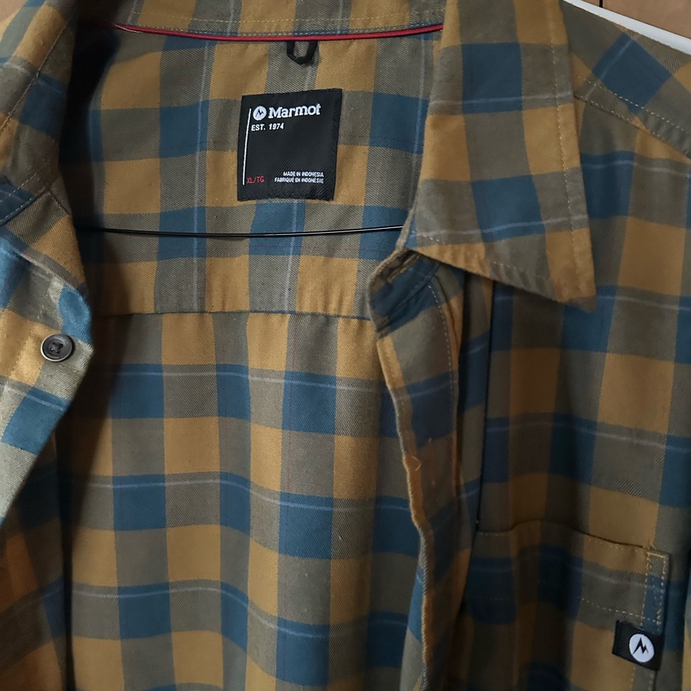 Marmot Plaid Button-Up Shirt - Picture 2 of 2